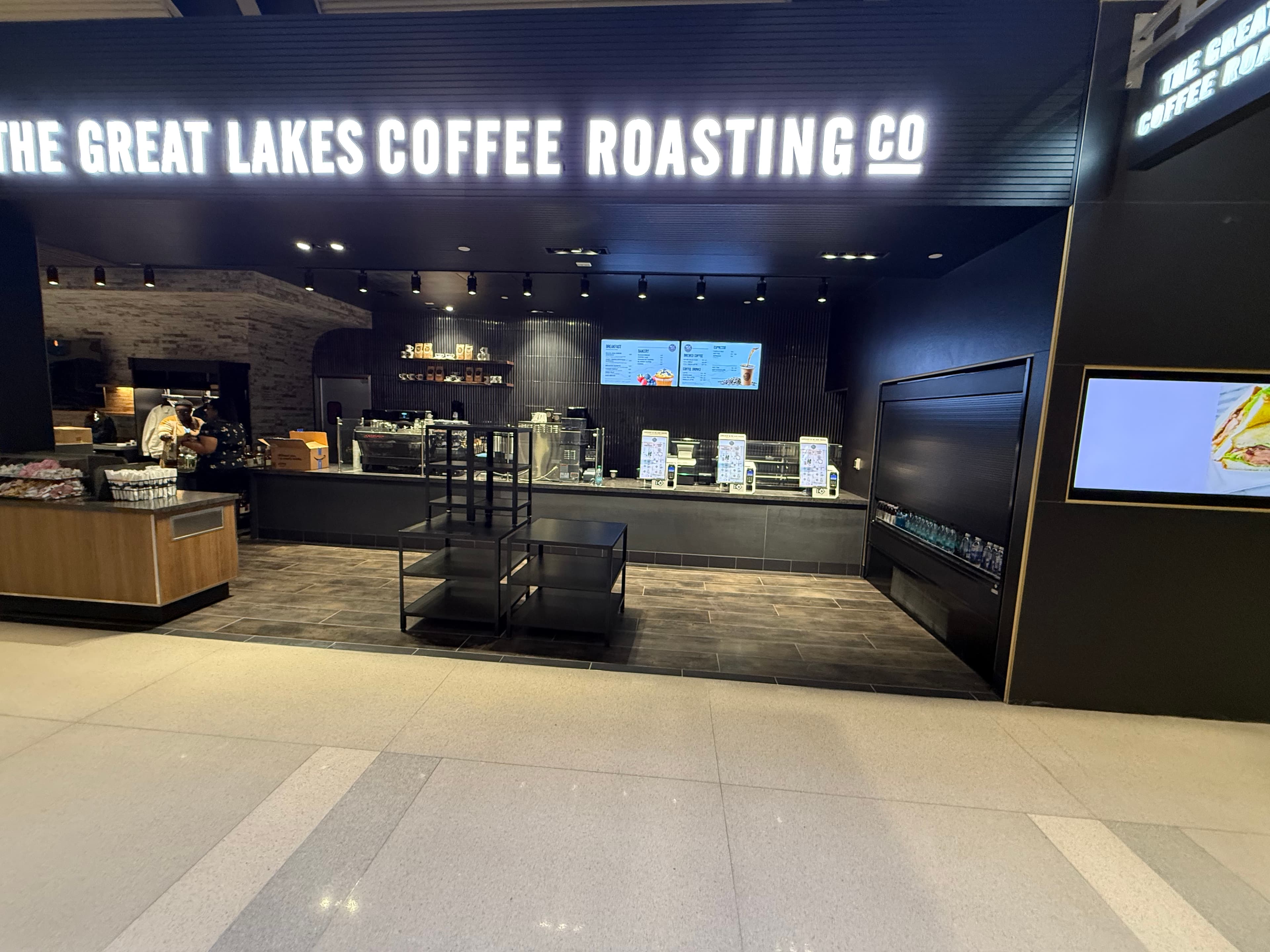 Detroit (DTW) installation